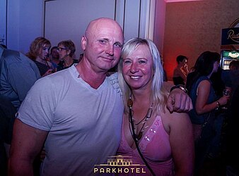 DIE GROSSE DRESDNER Ü30 PARTY