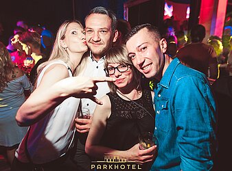 DIE GROSSE DRESDNER Ü30 PARTY