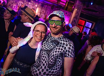 Hutball Vol. 2 - Eine Waterloo Produktion
