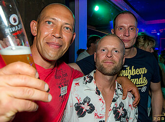 DIE GOSSE DRESDNER Ü30 PARTY