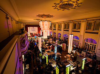 FAMILIENTREFFEN EINE WATERLOO PRODUKTION