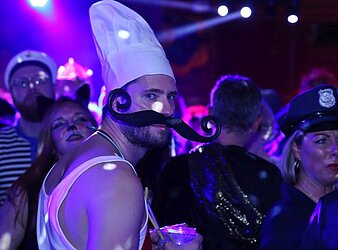 PICHMÄNNEL FASCHING EINE WATERLOO PRODUKTION
