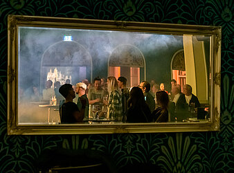 BLAUER SALON OPENING