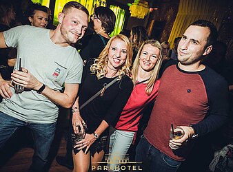 DIE GROSSE DRESDNER Ü30 PARTY