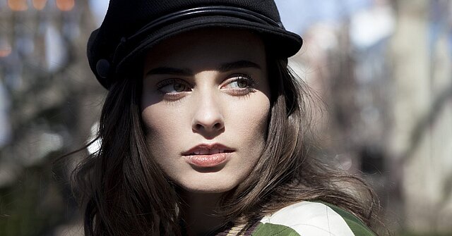 SOPHIE AUSTER