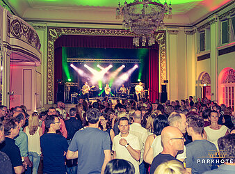 DIE GOSSE DRESDNER Ü30 PARTY