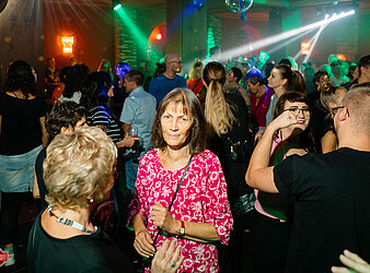 SPÄTSCHICHT - DIE AFTERWORK PARTY