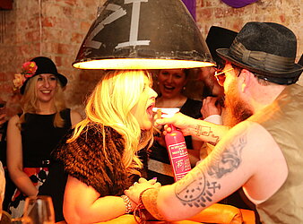 23. HUTBALL - EINE WATERLOO PRODUKTION