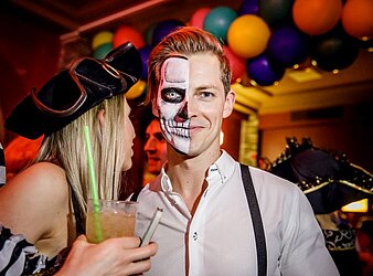 PICHMÄNNEL FASCHING EINE WATERLOO PRODUKTION