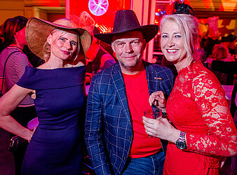 PARTY ZUM HUTBALL EINE WATERLOO PRODUKTION