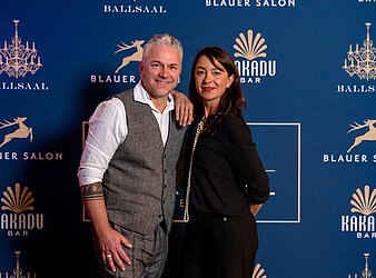 BLAUER SALON OPENING