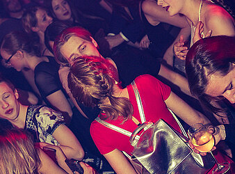 MEDIZINER PARTY
