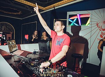 DIE GROßE DRESDNER Ü30 PARTY XXL