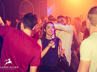 MEDIZINER PARTY