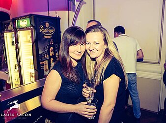 DIE GROSSE DRESDNER Ü30 PARTY