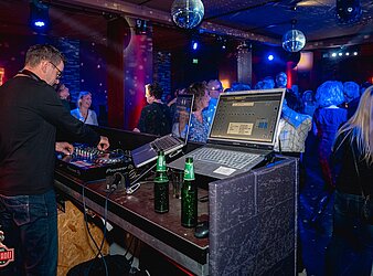 Spätschicht - Die Afterwork Party