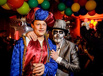 PICHMÄNNEL FASCHING EINE WATERLOO PRODUKTION
