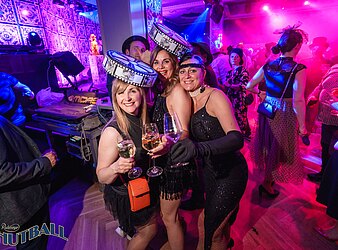 Hutball Vol. 2 - Eine Waterloo Produktion